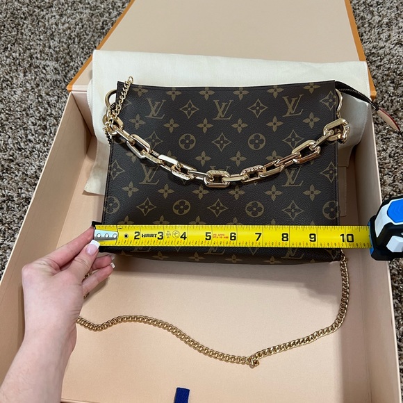 Louis Vuitton toiletry 26 *SOLD - Picture 4 of 15